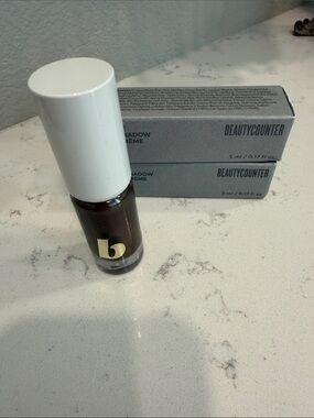 New beautycounter twinkle Lid Glow cream shadow lot of 2